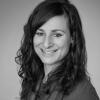 Simone Friesacher, Klinische- und Gesundheitspsychologin, Kinder-, Jugend- und Familienpsychologin, Traumatherapeutin, Verhaltenstherapie bei Kindern und Jugendlichen (in Ausbildung unter Supervision) Notfallpsychologin, Akademie, Diakonie, Feldkirchen