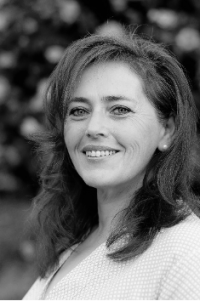 Karin  Malaizier